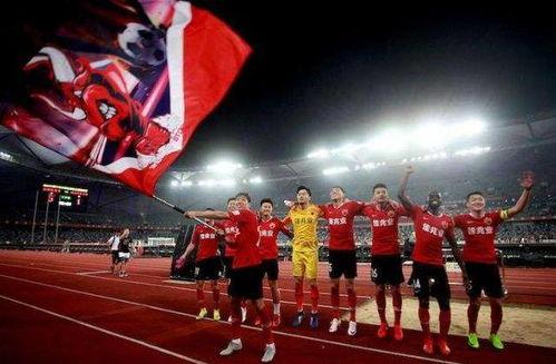 中超冠军领队爆料视频,幕后故事与夺冠心路历程 第1张 中超冠军领队爆料视频,幕后故事与夺冠心路历程 第1张